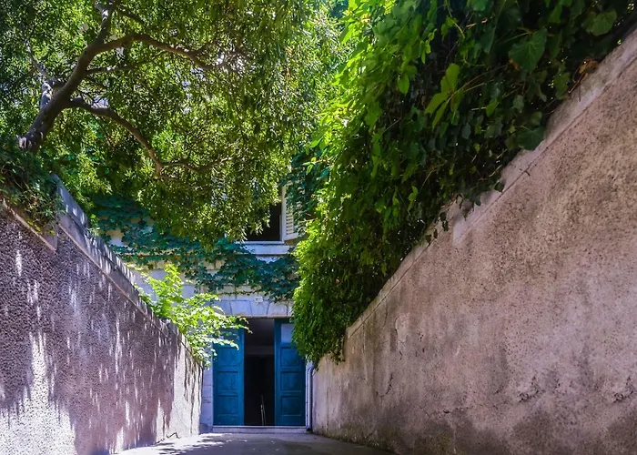 Club Boutique Maison d'hôtes 4*